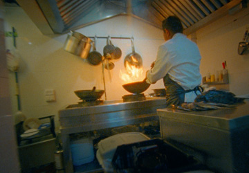 Travelex Blowfish ColombiaFixers